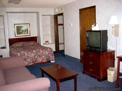Sunflower Inn & Suites - Garden City Chambre photo