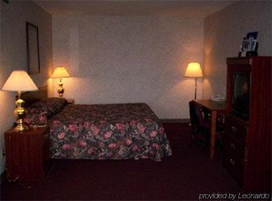 Sunflower Inn & Suites - Garden City Chambre photo